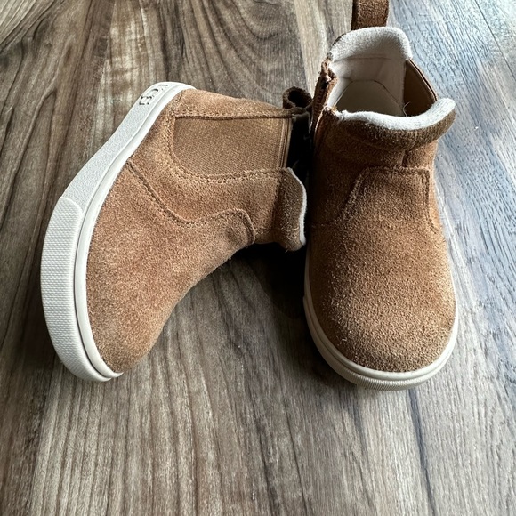 COPY - UGG Hamden II Chelsea boot-Toddler size 7 - Picture 5 of 9